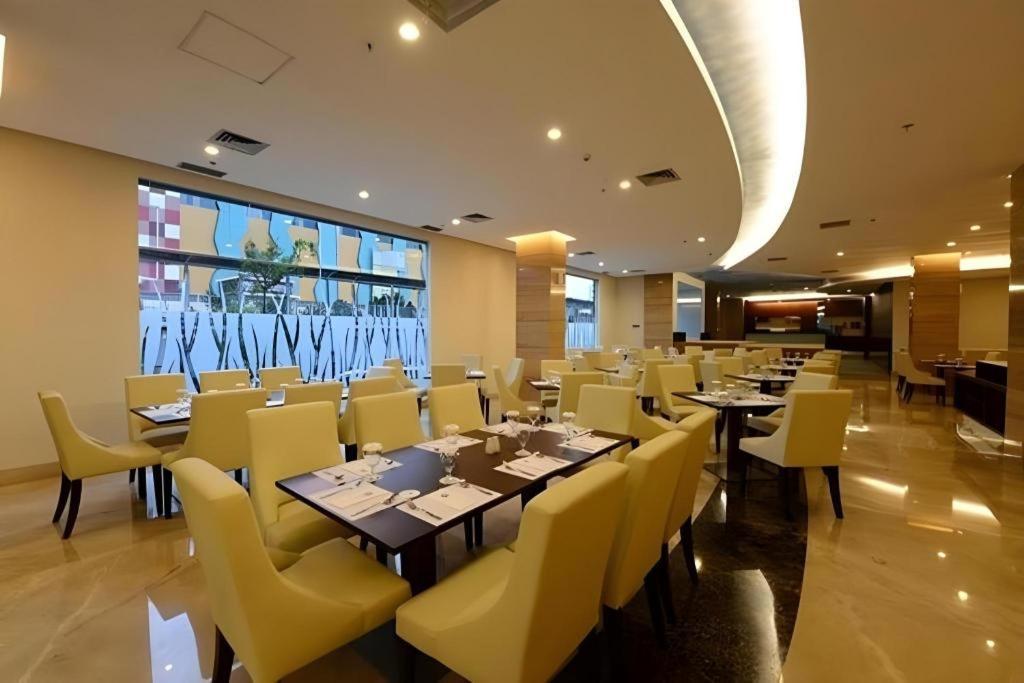 Hotel Falatehan Jakarta Exterior foto